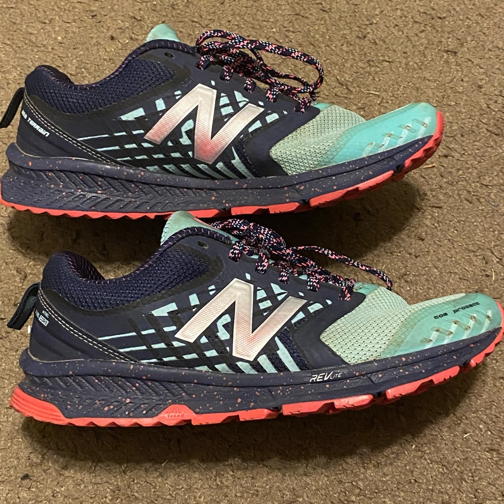 New Balance Womens Nitrel v1 FuelCore Trail Running Shoes WTNTRCA1 Aqua Size 7